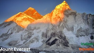 Mount Everest Information in Marathi